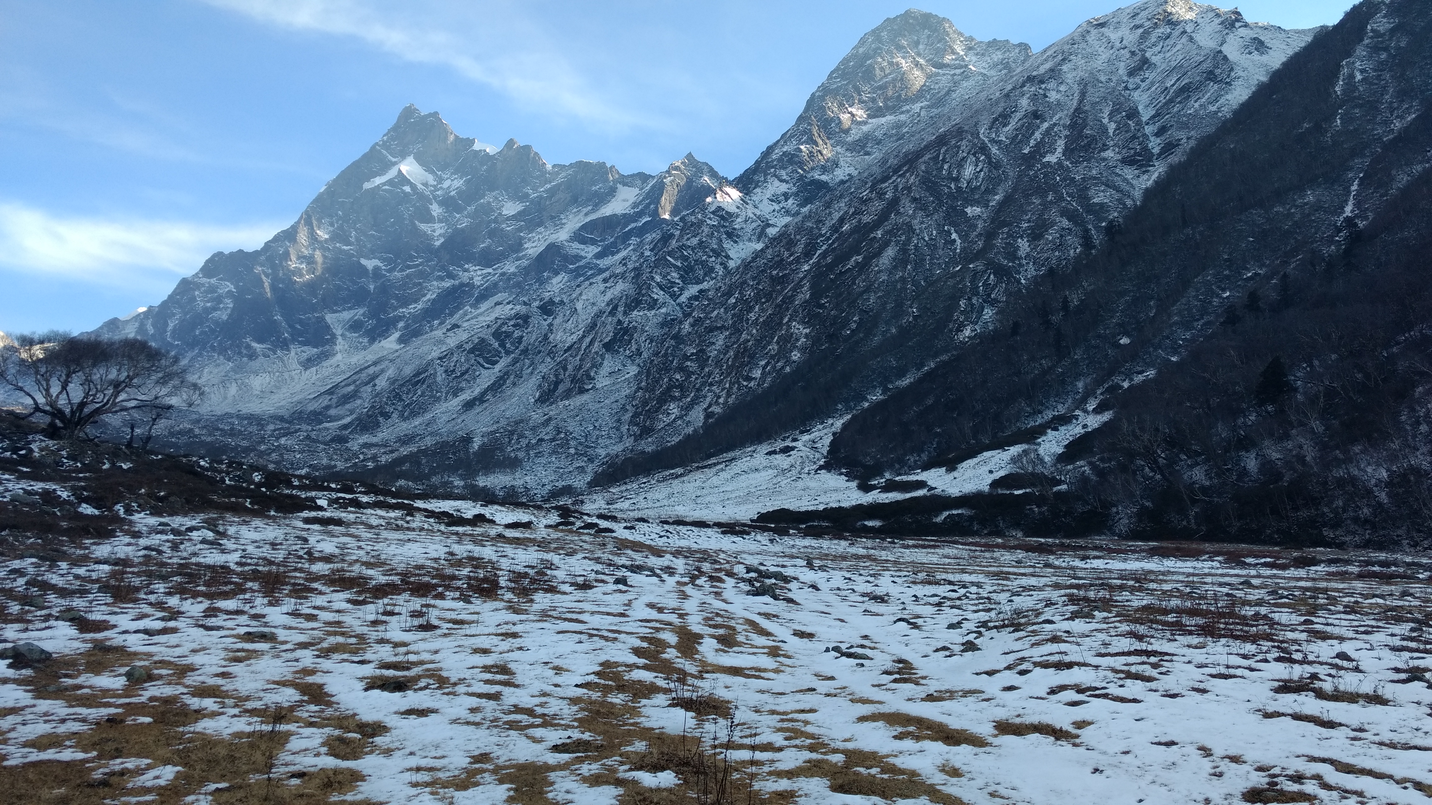 Mount Swargarohini, Har Ki Dun Trek